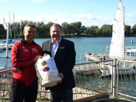 01f1a05053c6242fcfa23075e5b963c1_XL